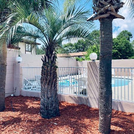 Super 8 By Wyndham Ft Walton Beach Fort Walton Beach Bagian luar foto