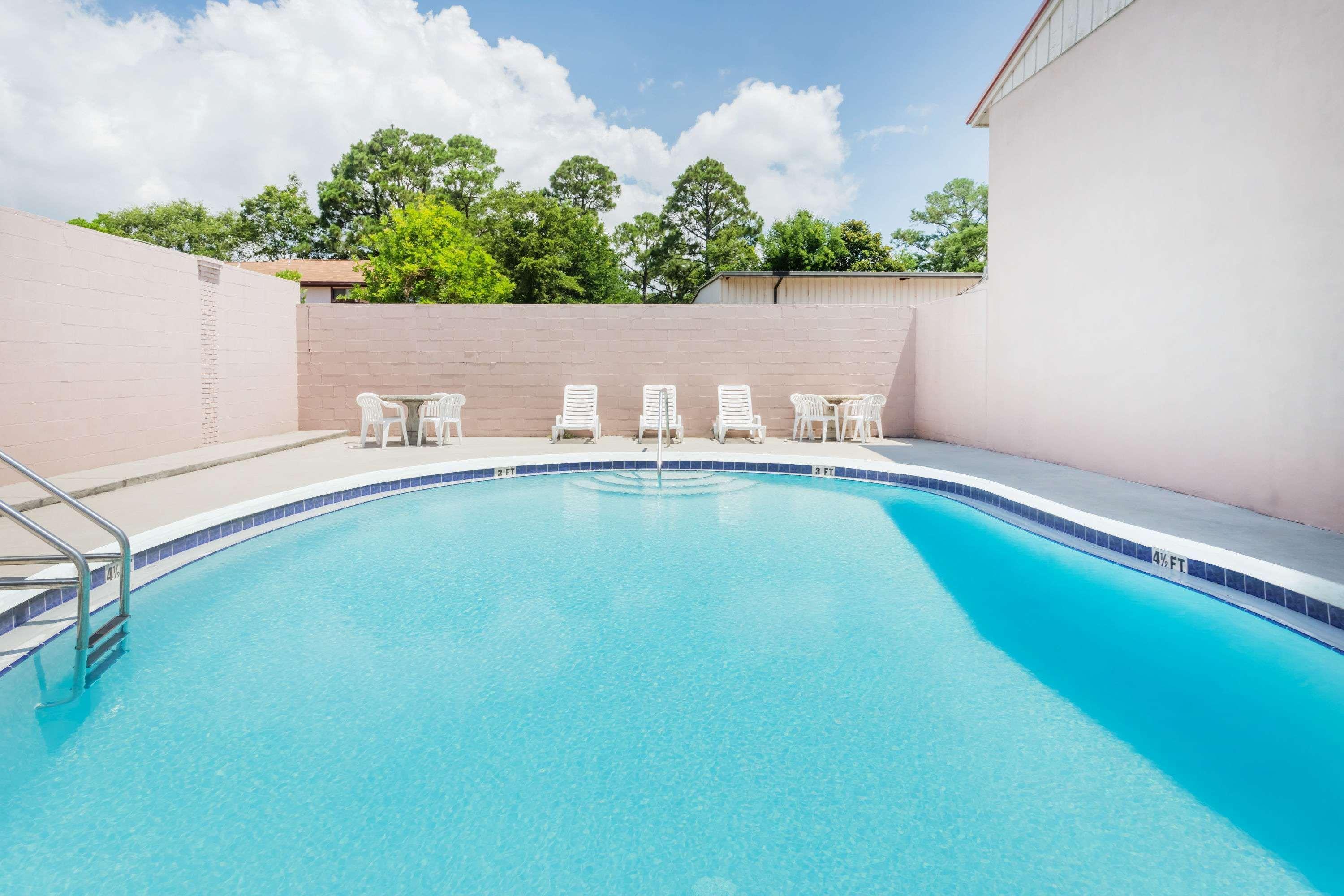 Super 8 By Wyndham Ft Walton Beach Fort Walton Beach Bagian luar foto